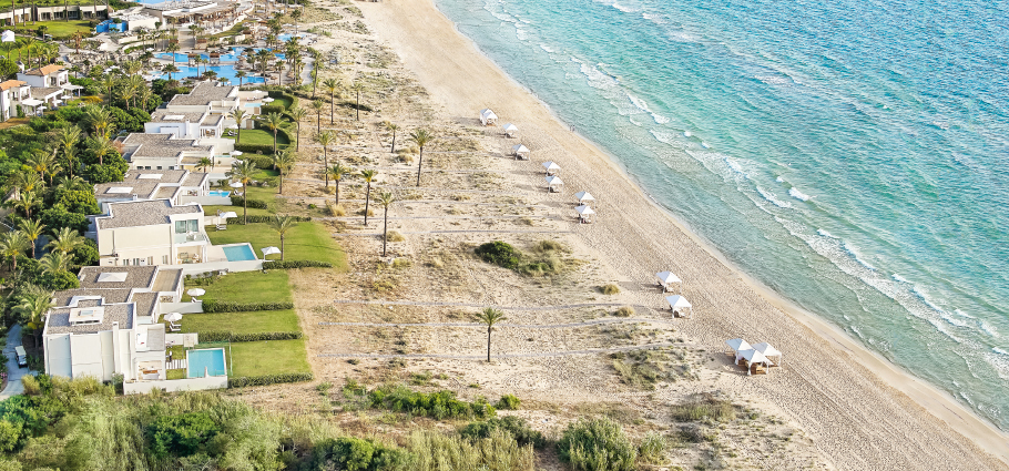 05-mandola-rosa-accommodation-access-to-the-beach
